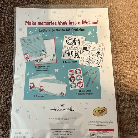 Hallmark letters to Santa kit includes 2 letters 2 envelopes 4 Crayons &stickers - Picture 2 of 3